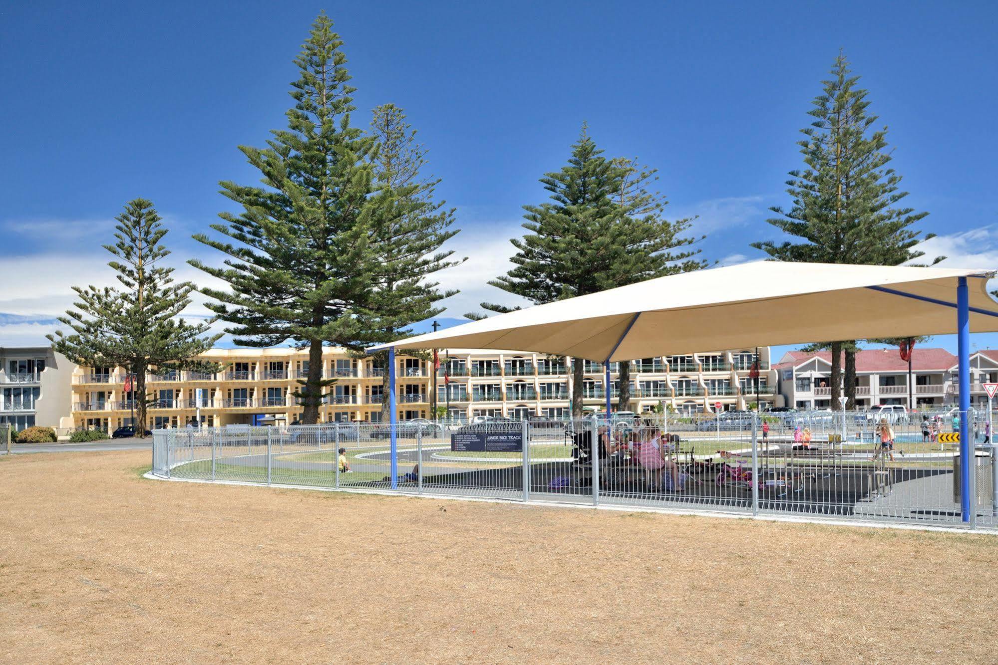 Shoreline Motel Napier Exterior photo